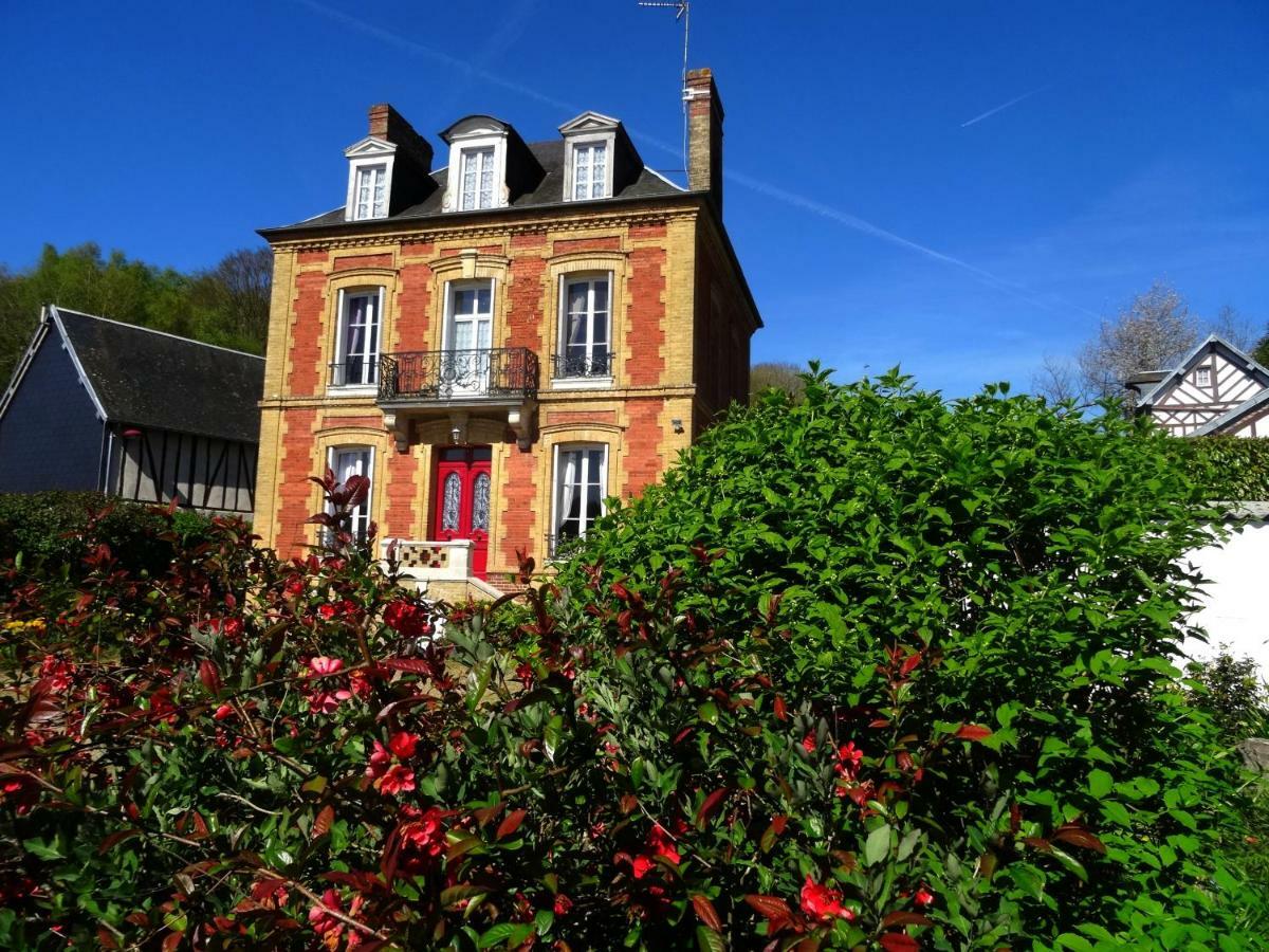 L'Ajoussienne Villa Exterior photo