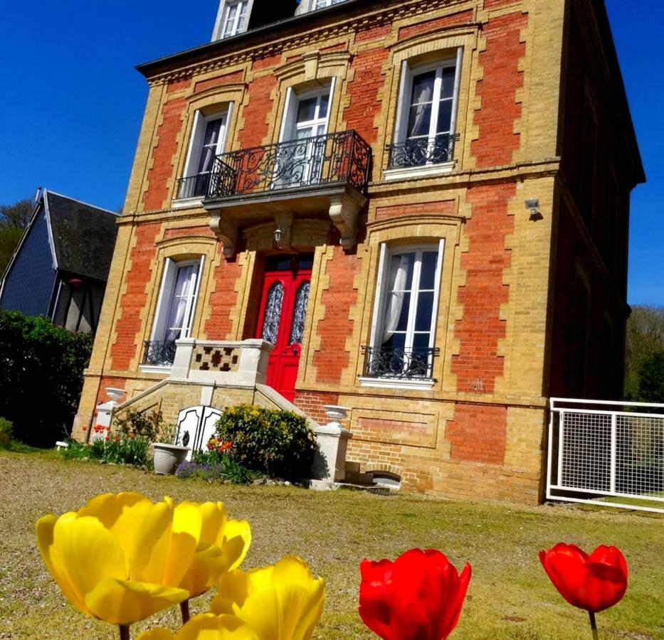 L'Ajoussienne Villa Exterior photo